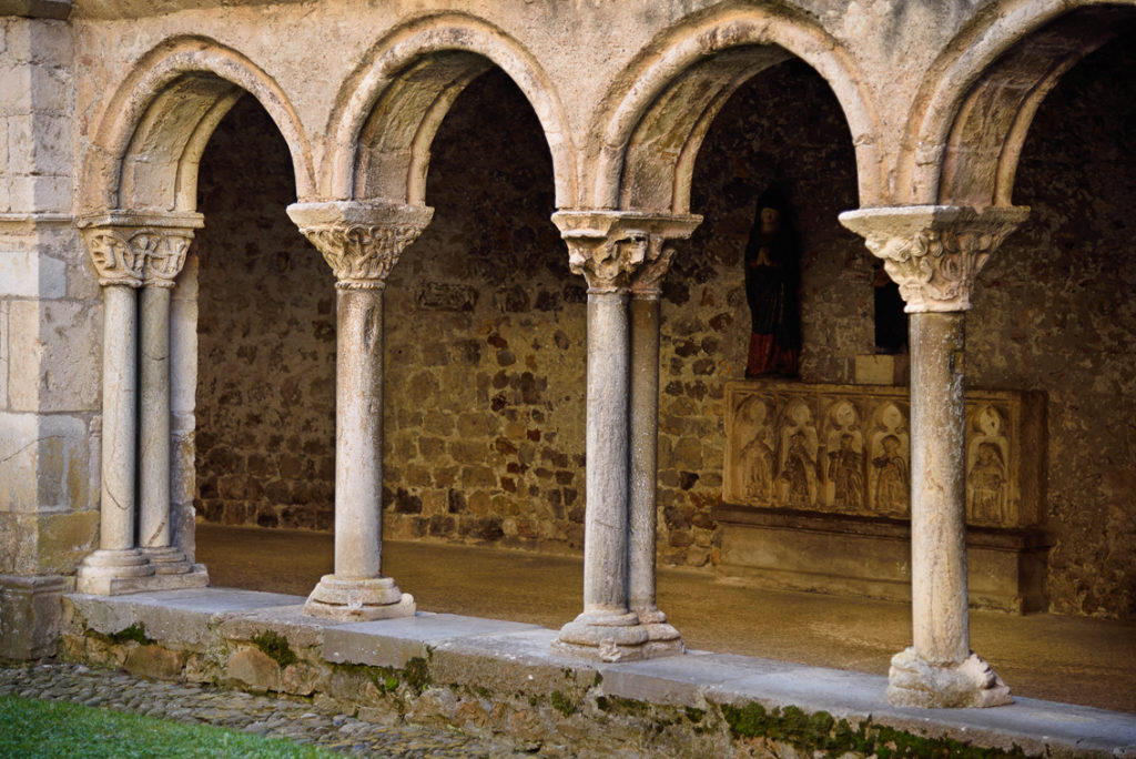 patrimoine architectural religieux - Ariège- cloître - Saint Lizier