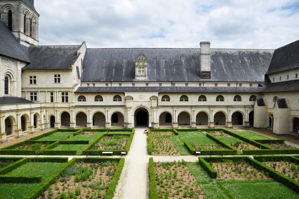 REMARQUABLE : L'Abbaye Royale de Fontevraud, le cloître