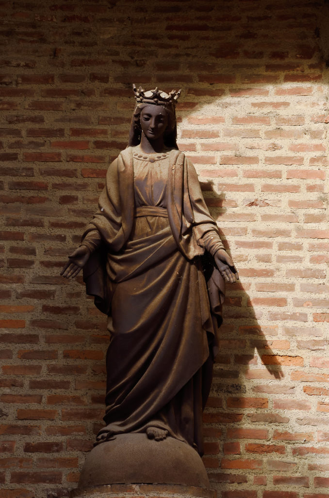 Notre-Dame du Bourg - Rabastens - Tarn - statue extérieure