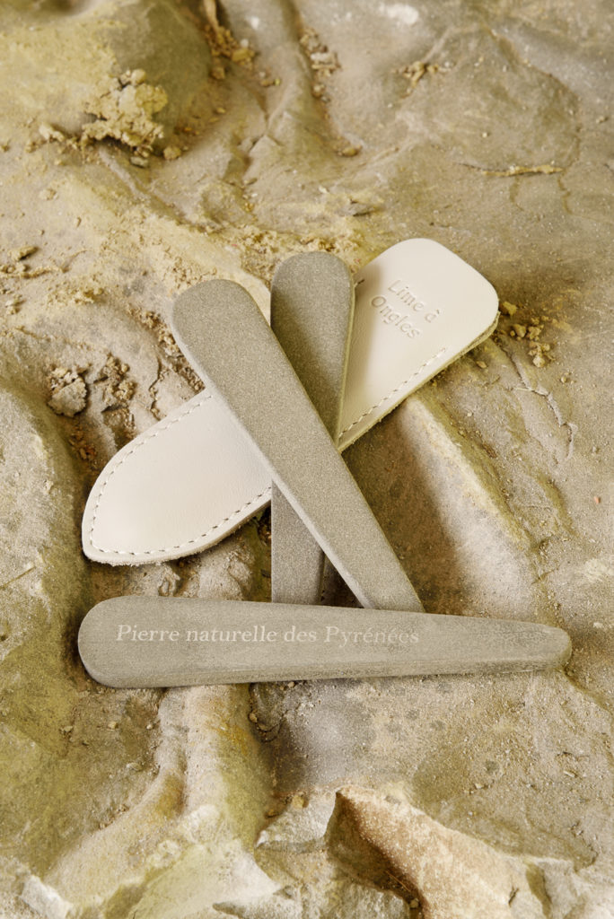 pierres à aiguiser naturelles des Pyrénées en forme de lime à ongles pour les ongles
