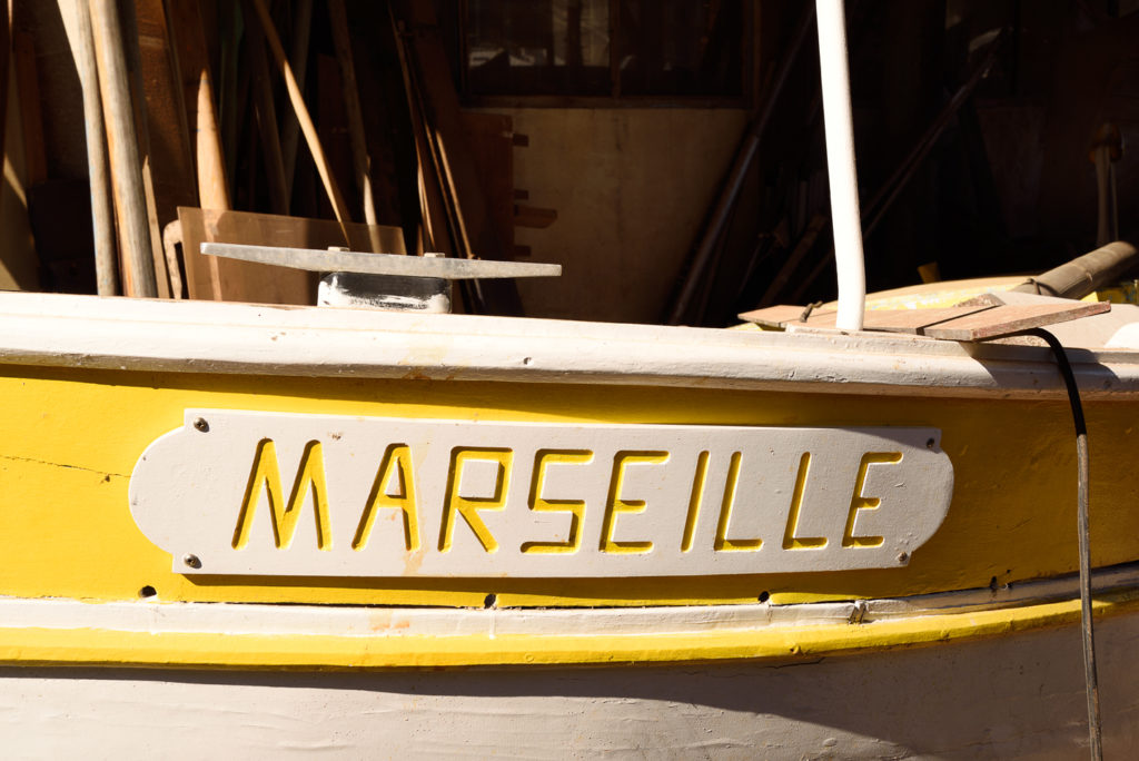 Sur le Chantier naval Borg, une barquette nommée Marseille